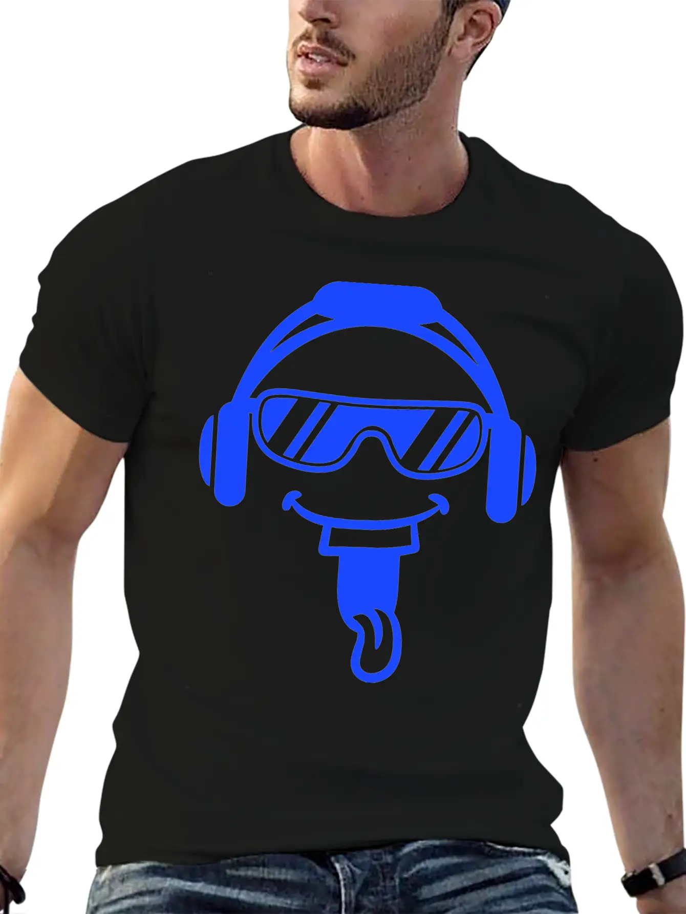 DJ Face Laughing Happy Head Sunglasses Music Party Simple Everyday Graphic Tee – Lightweight Summer Wear