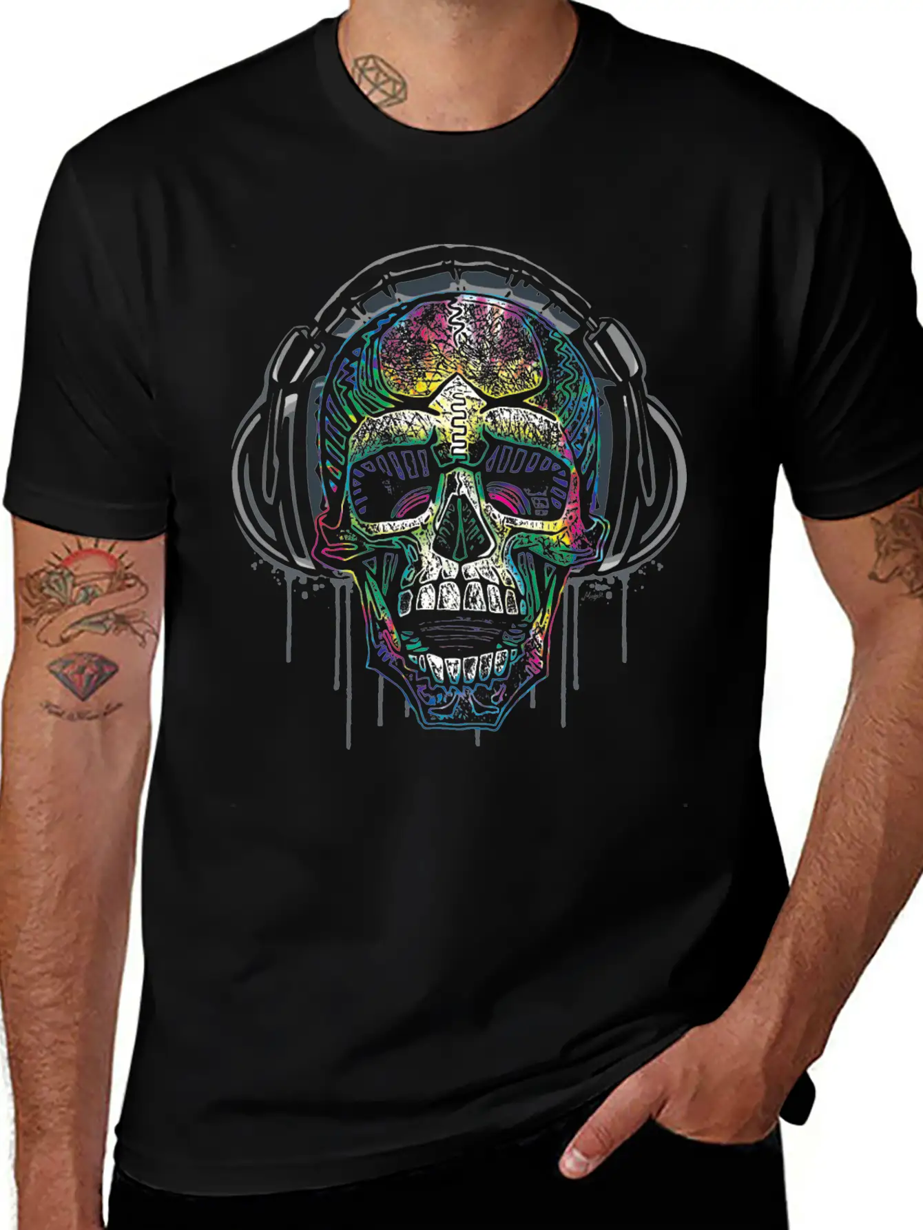 Dripping Skull Chilling With Music Headphones Simple Everyday Graphic Tee – Lightweight Summer Wear